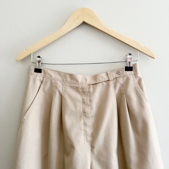 Vintage 80s Tan Pleated Long Bermuda Shorts - Picture 4 of 5